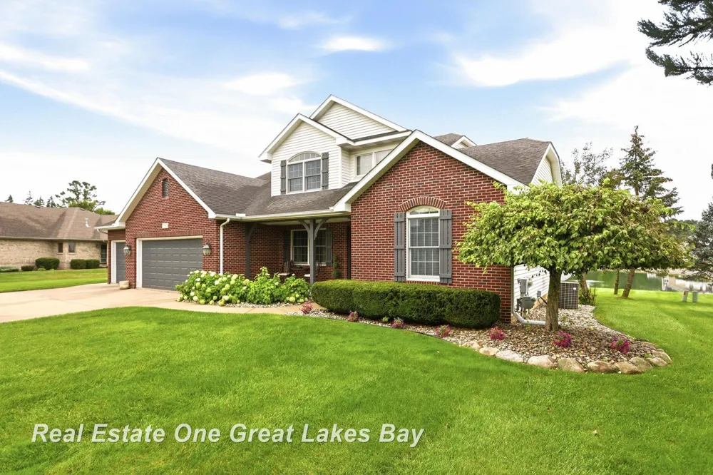 7172 Spring Lake Trail Saginaw Charter Township, MI 48603