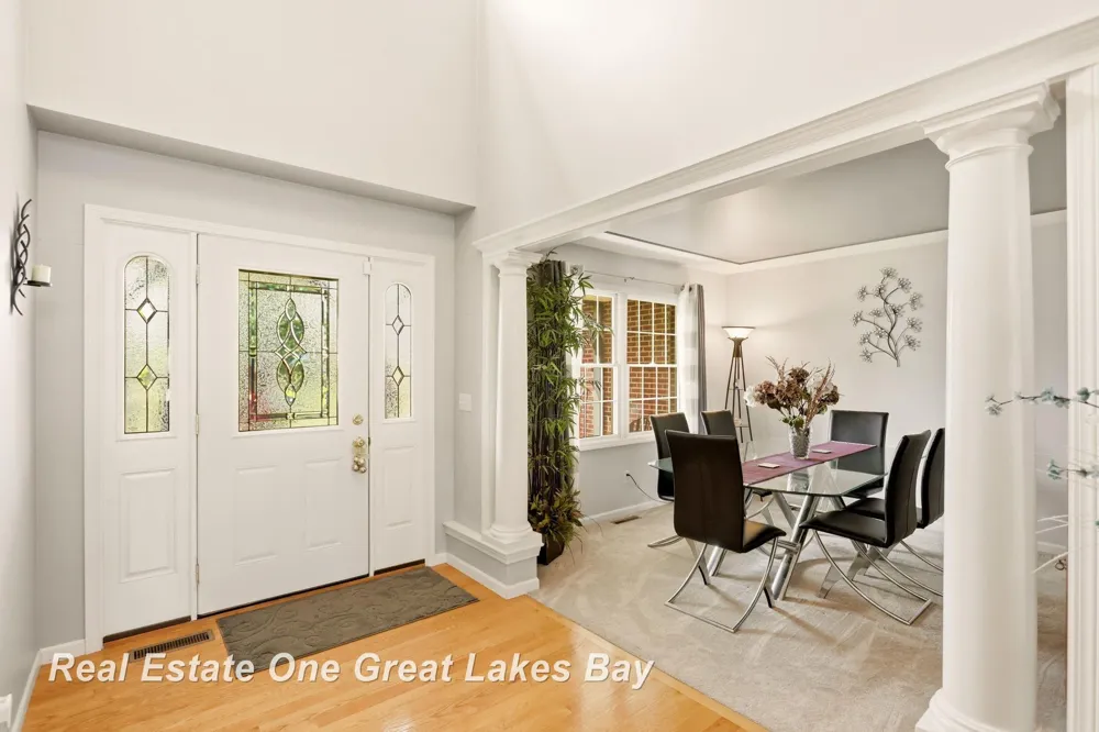7172 Spring Lake Trail Saginaw Charter Township, MI 48603
