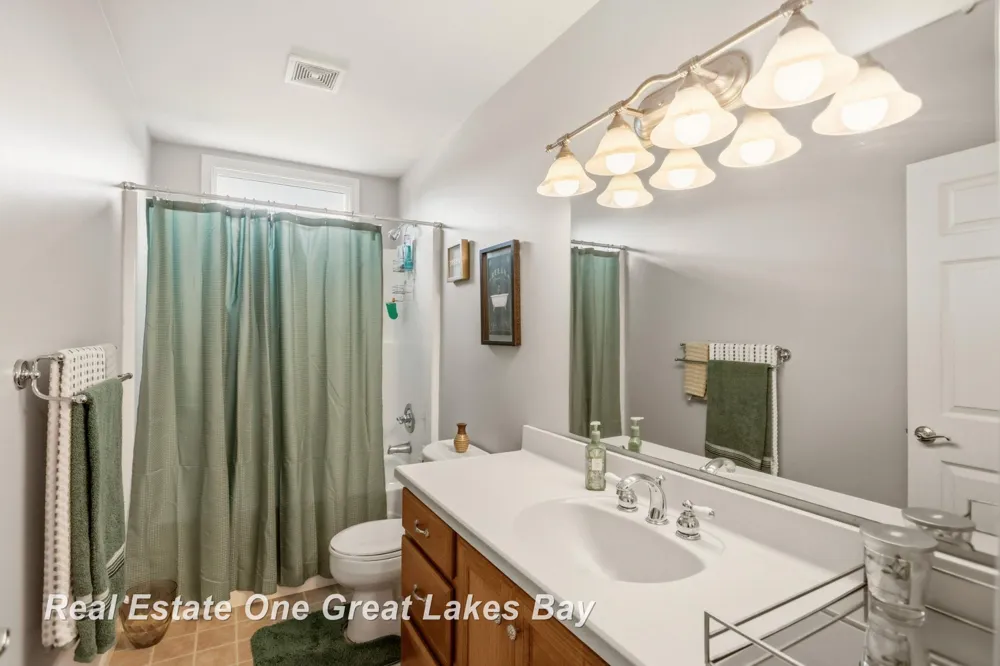 7172 Spring Lake Trail Saginaw Charter Township, MI 48603