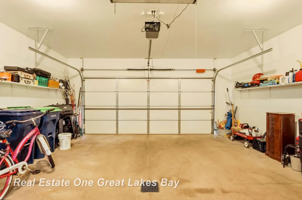 7172 Spring Lake Trail Saginaw Charter Township, MI 48603