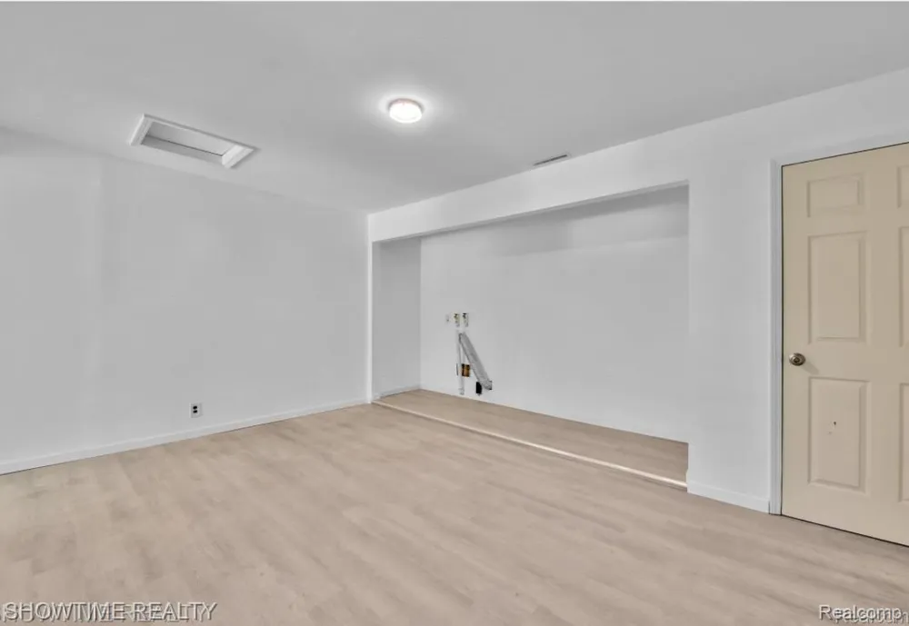 654 BLACKS CORNERS ROAD Imlay Township, MI 48444