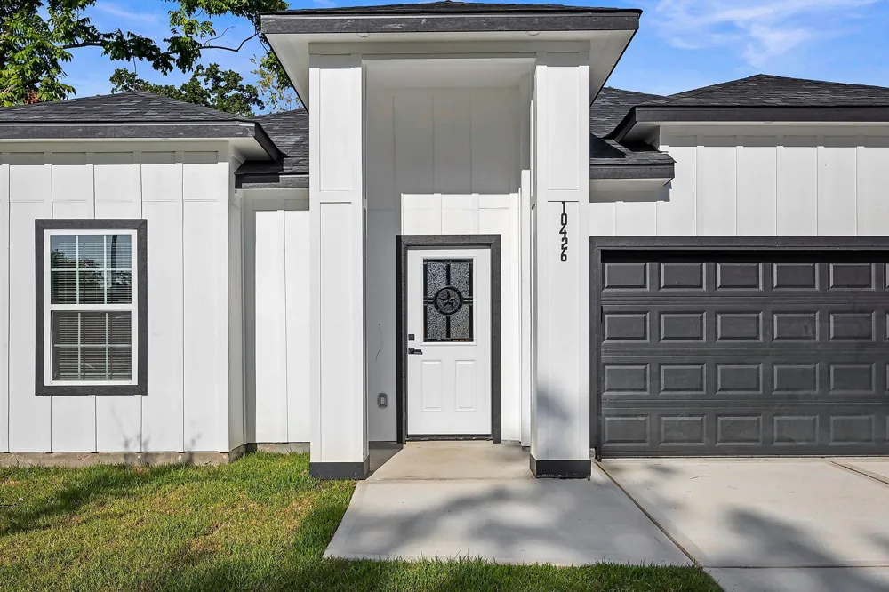 10426 Royal Oaks Drive Houston, TX 77016