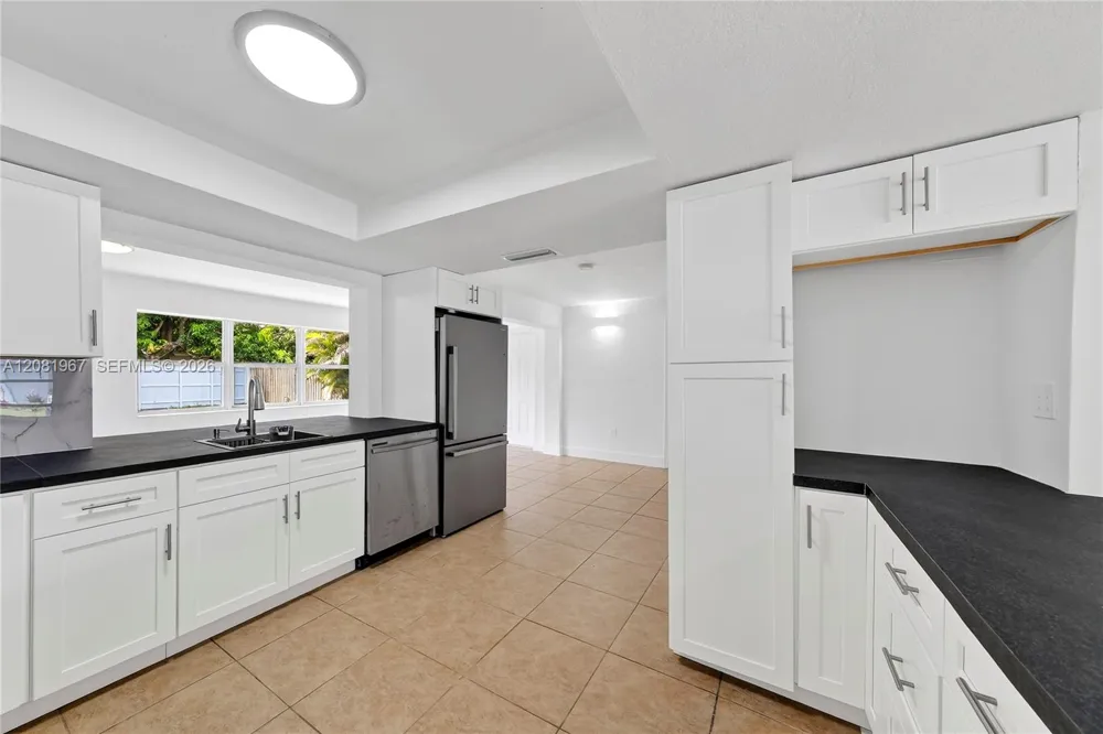 7490 NW 23rd St #0 Sunrise, FL 33313