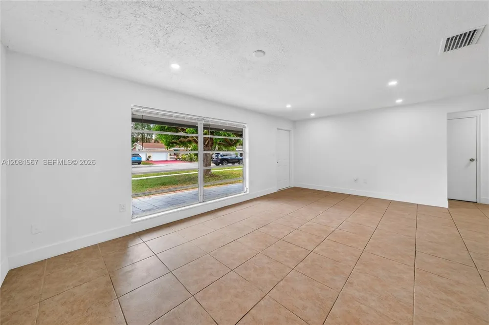 7490 NW 23rd St #0 Sunrise, FL 33313