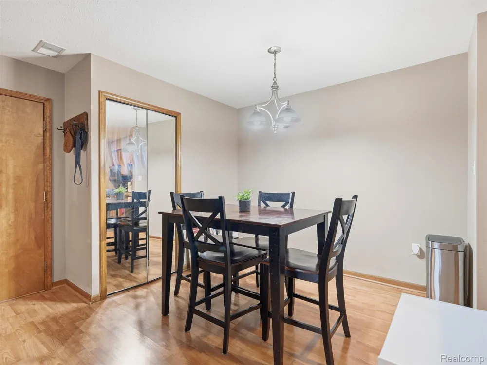 45849 Wildrye Court #4 Van Buren Charter Township, MI 48111