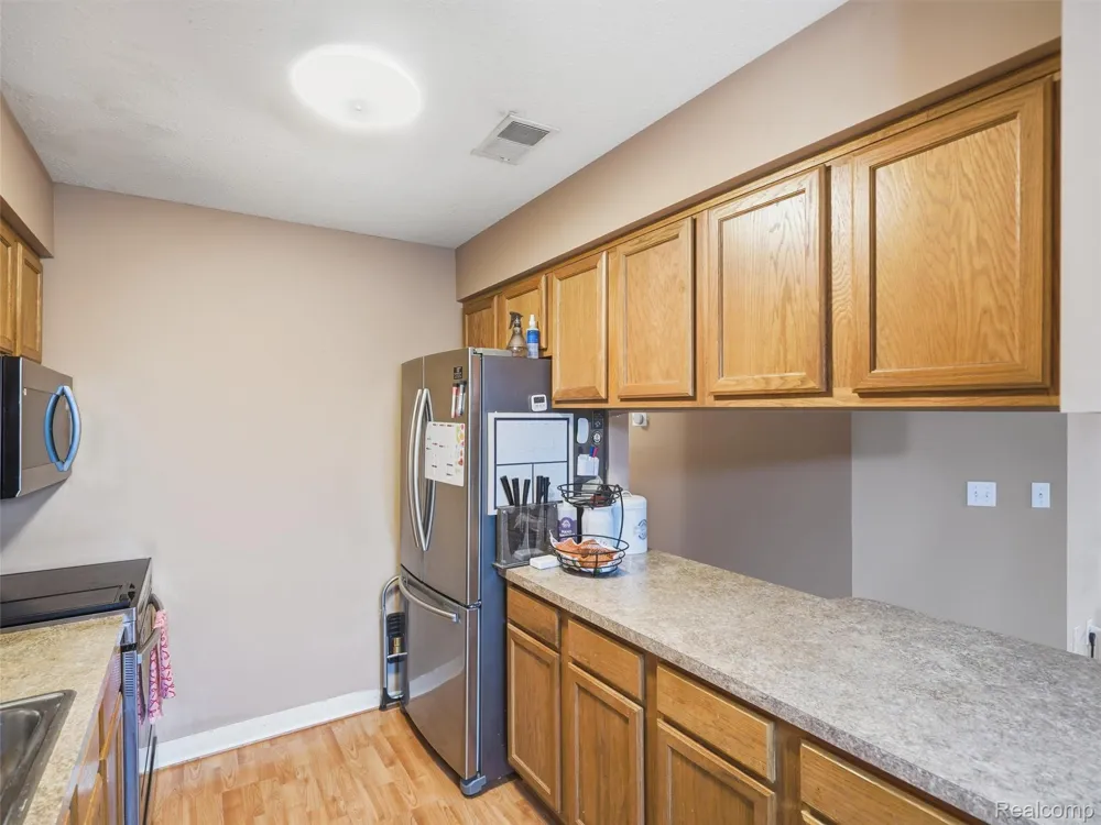 45849 Wildrye Court #4 Van Buren Charter Township, MI 48111