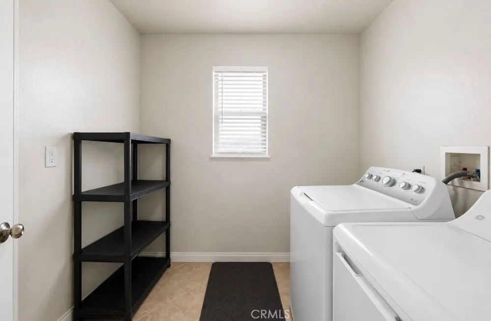 8578 Glendora Hesperia, CA 92344