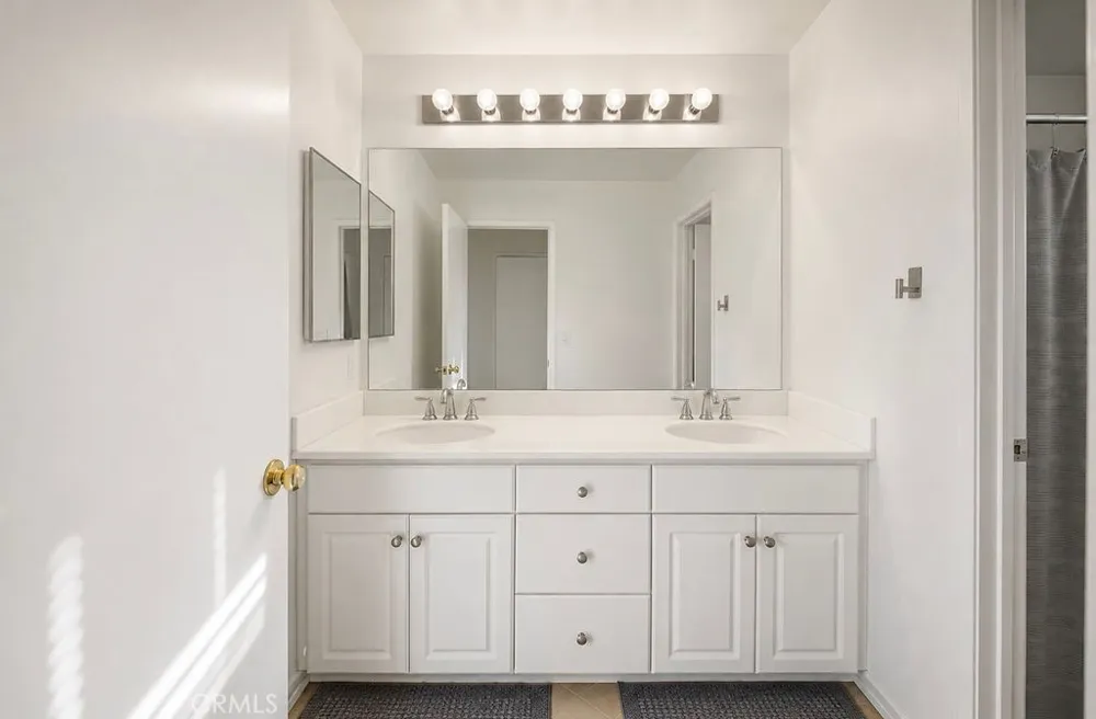 8578 Glendora Hesperia, CA 92344