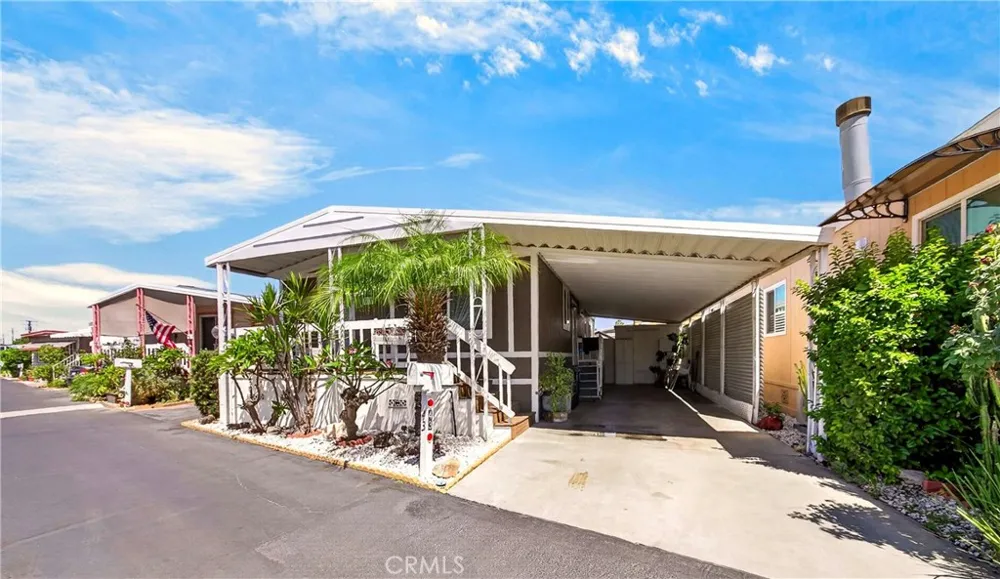 12550 E Carson Street #43 Hawaiian Gardens, CA 90716