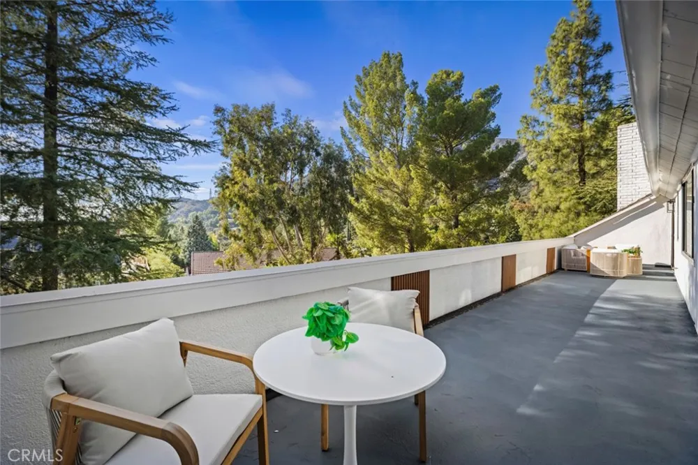 5714 Alder Ridge Drive La Canada Flintridge, CA 91011