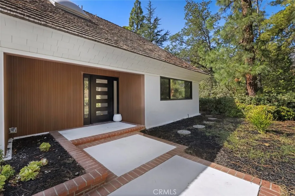 5714 Alder Ridge Drive La Canada Flintridge, CA 91011
