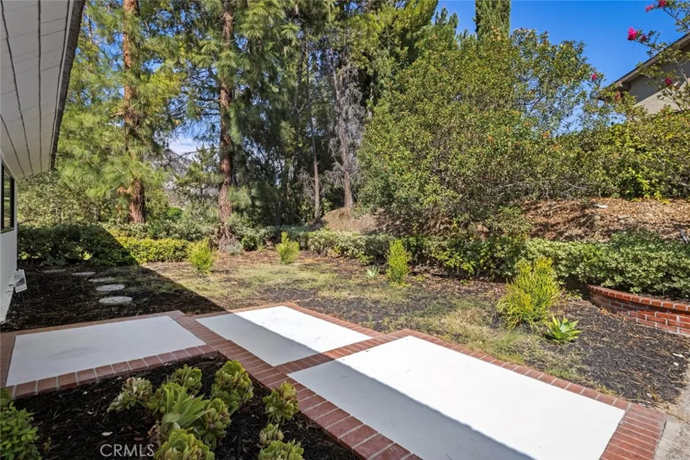 5714 Alder Ridge Drive La Canada Flintridge, CA 91011
