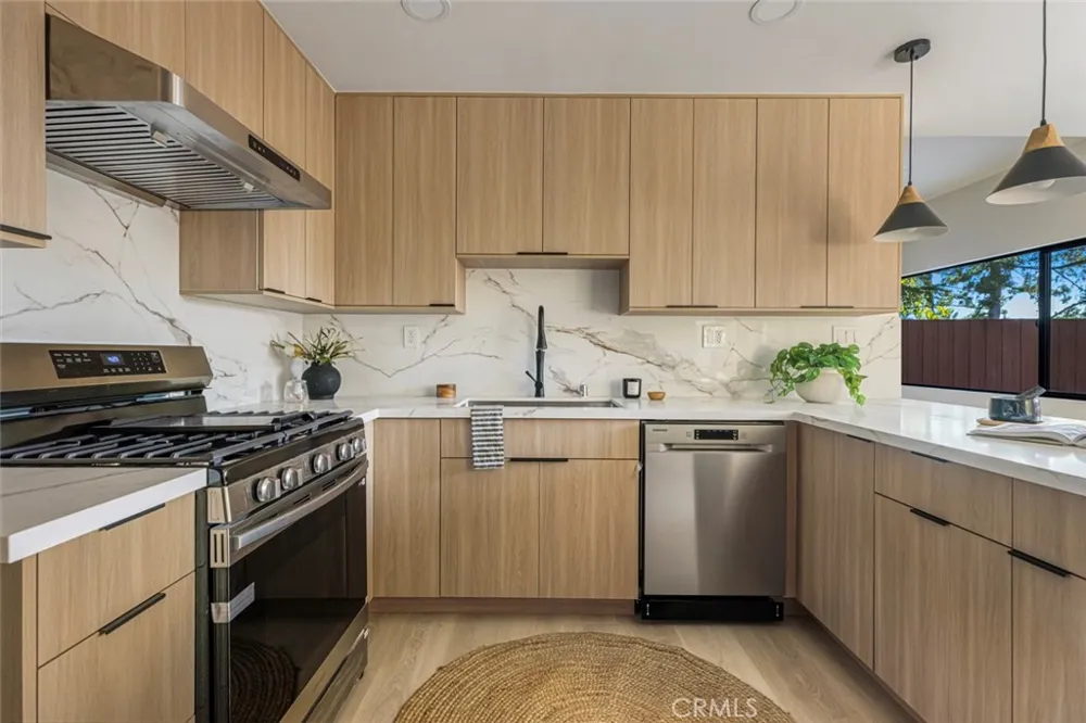5714 Alder Ridge Drive La Canada Flintridge, CA 91011