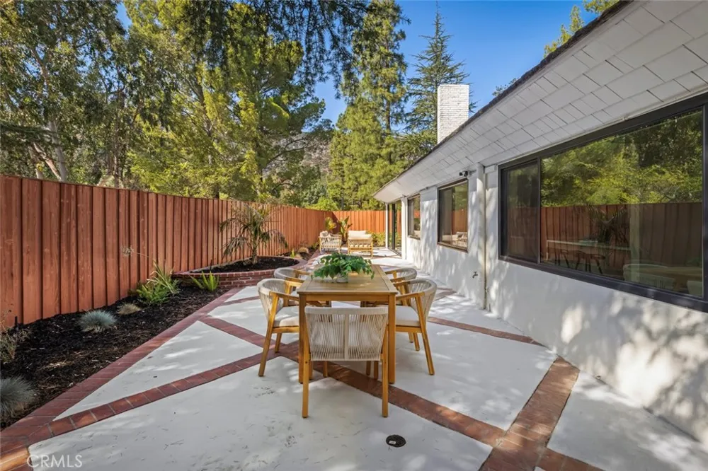 5714 Alder Ridge Drive La Canada Flintridge, CA 91011
