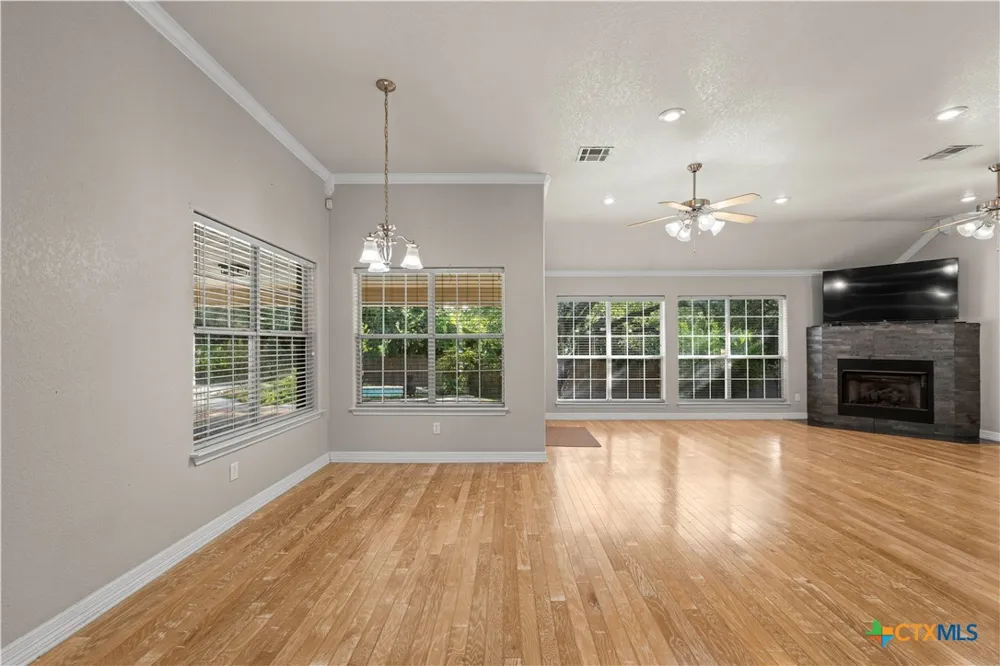 700 Pioneer Trail Harker Heights, TX 76548