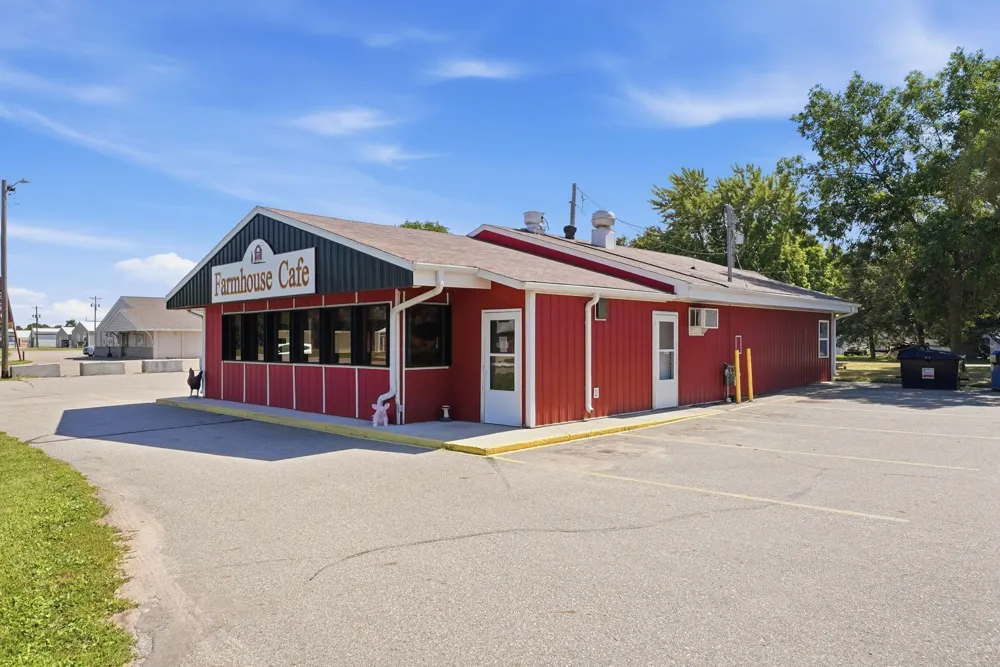 409 US-71 W Clarissa, MN 56440