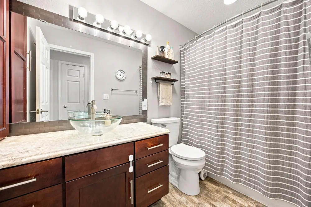 201 11th Avenue E West Fargo, ND 58078