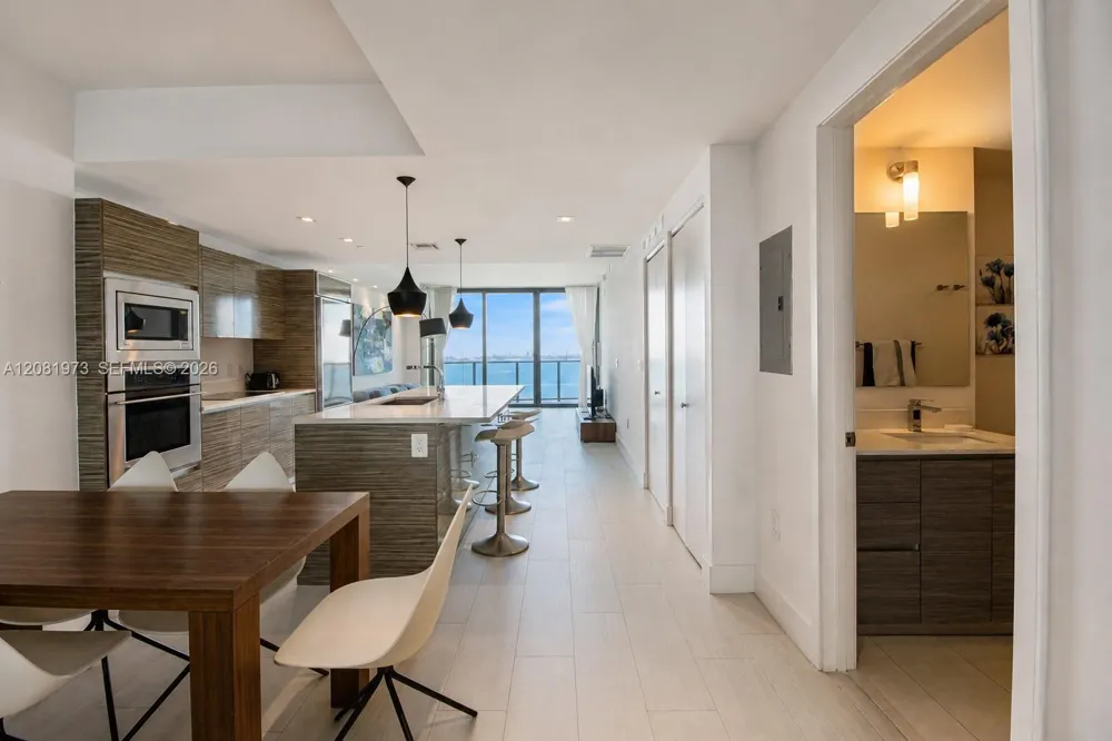 460 NE 28th St #2806 Miami, FL 33137