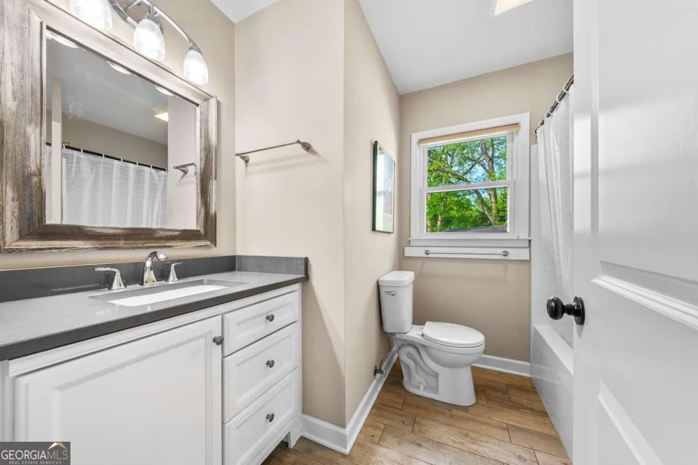 810 Benson ST Hartwell, GA 30643