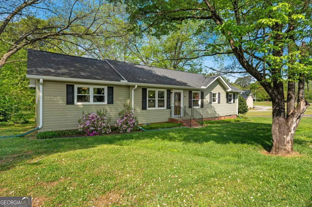 810 Benson ST Hartwell, GA 30643
