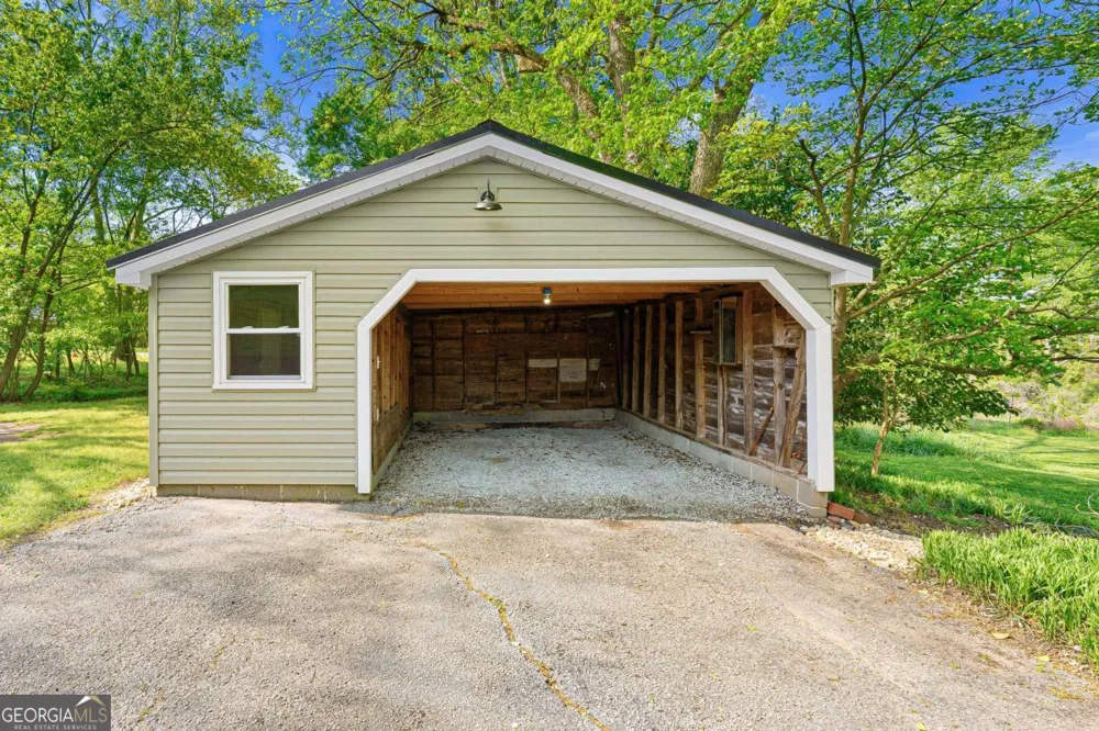 810 Benson ST Hartwell, GA 30643