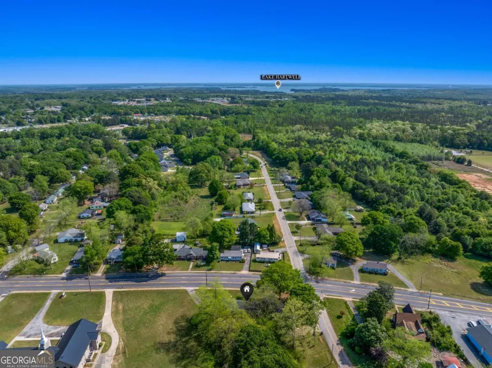 810 Benson ST Hartwell, GA 30643