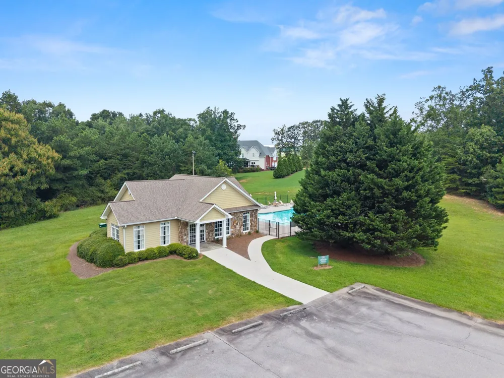 150 Lake Ridge TRL Baldwin, GA 30511