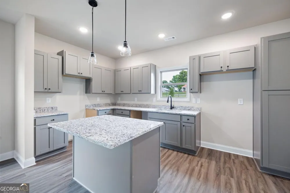 107 Winston WAY Carrollton, GA 30117