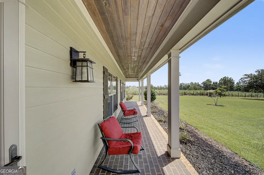644 Shiloh RD Ray City, GA 31645