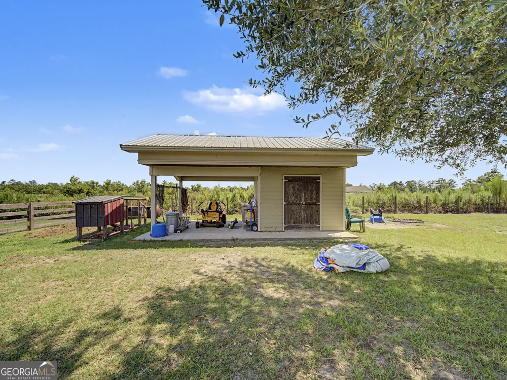 644 Shiloh RD Ray City, GA 31645