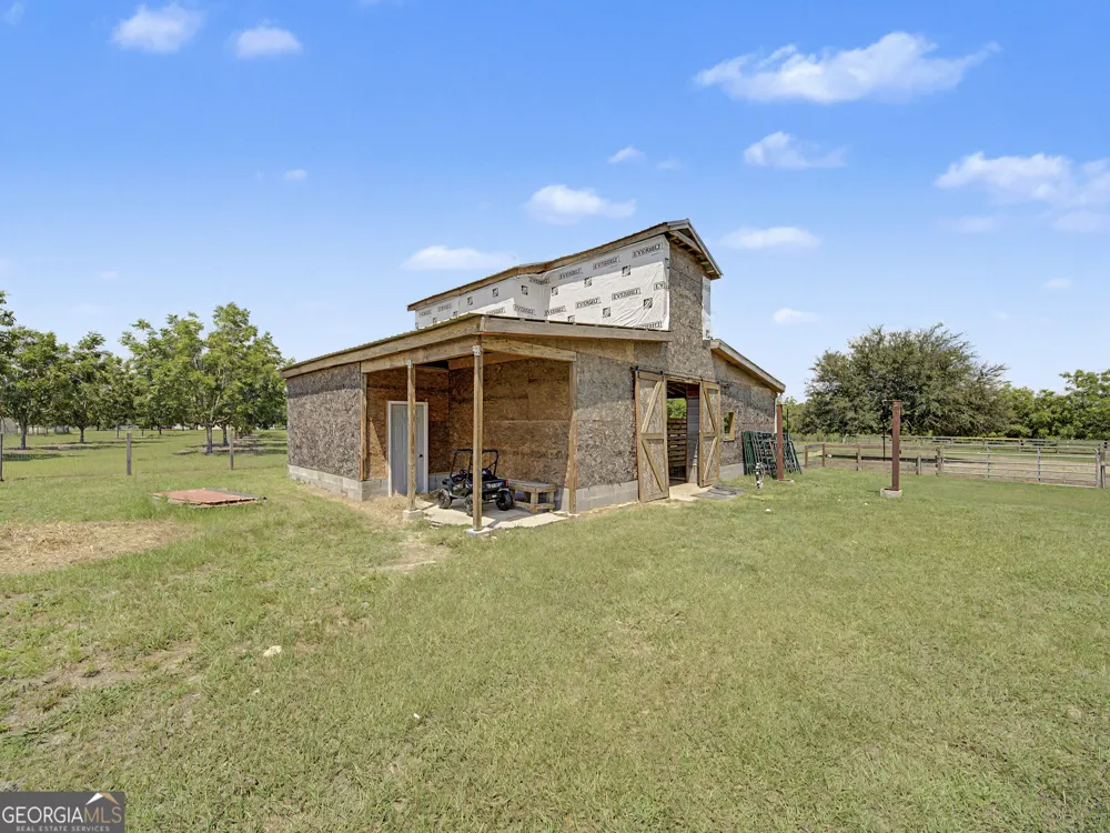 644 Shiloh RD Ray City, GA 31645