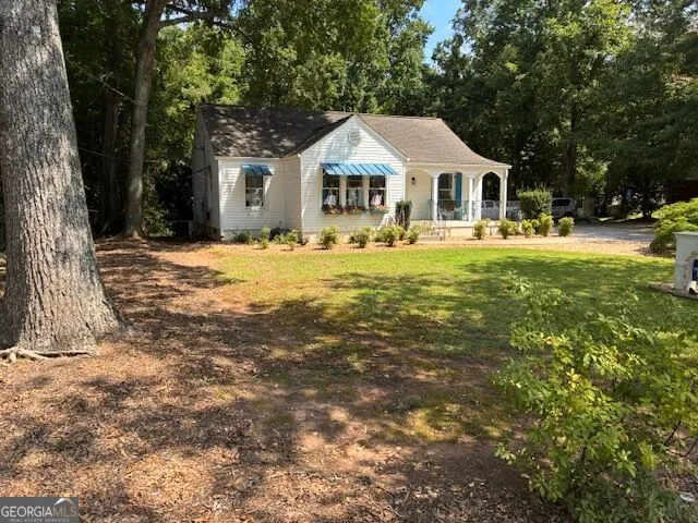 570 Lanier AVE E Fayetteville, GA 30214