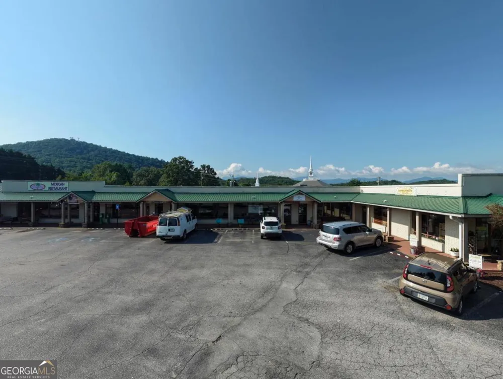 51 Earnest ST Blairsville, GA 30512