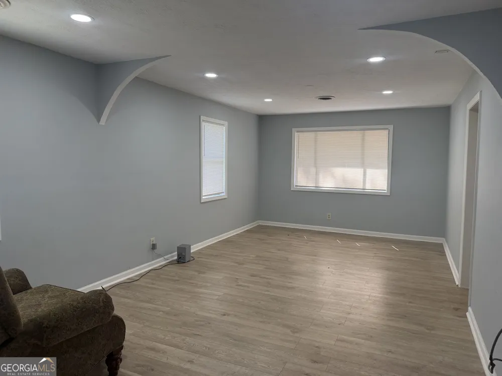 208 Drake DR Thomaston, GA 30286