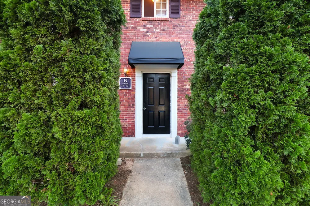 195 Sycamore DR Athens, GA 30606