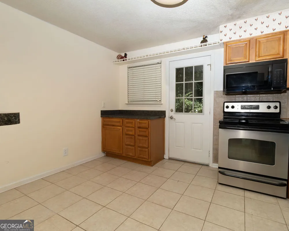 195 Sycamore DR Athens, GA 30606