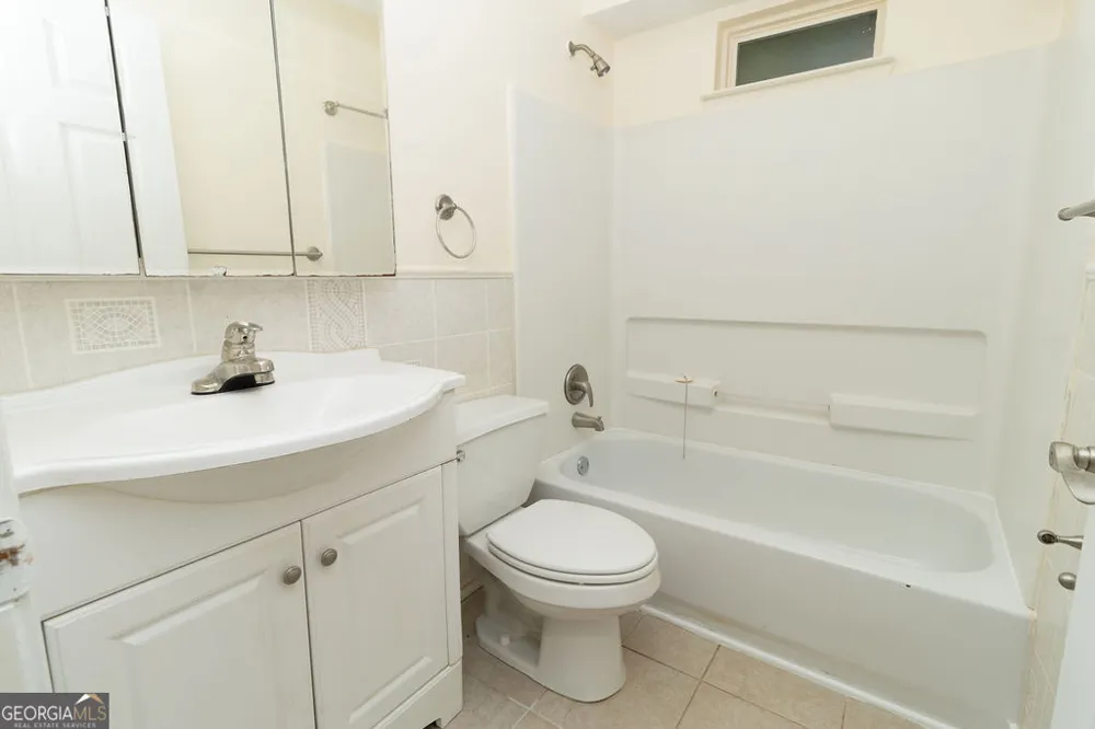 195 Sycamore DR Athens, GA 30606