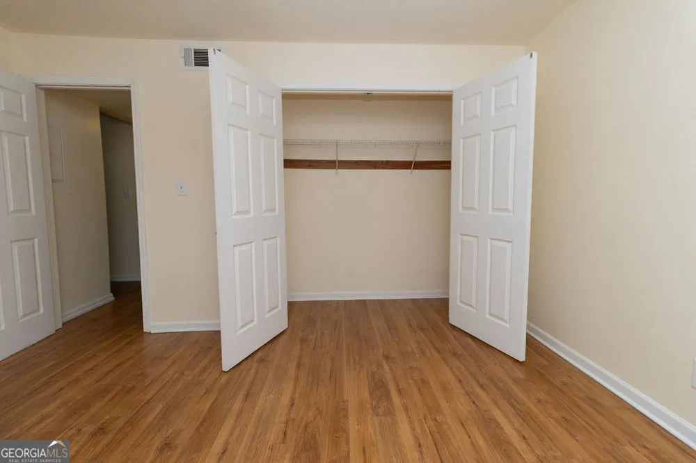 195 Sycamore DR Athens, GA 30606