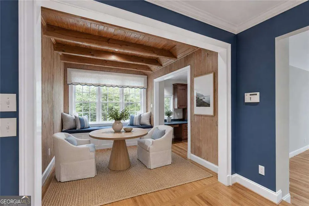1037 Davis DR Sandy Springs, GA 30327