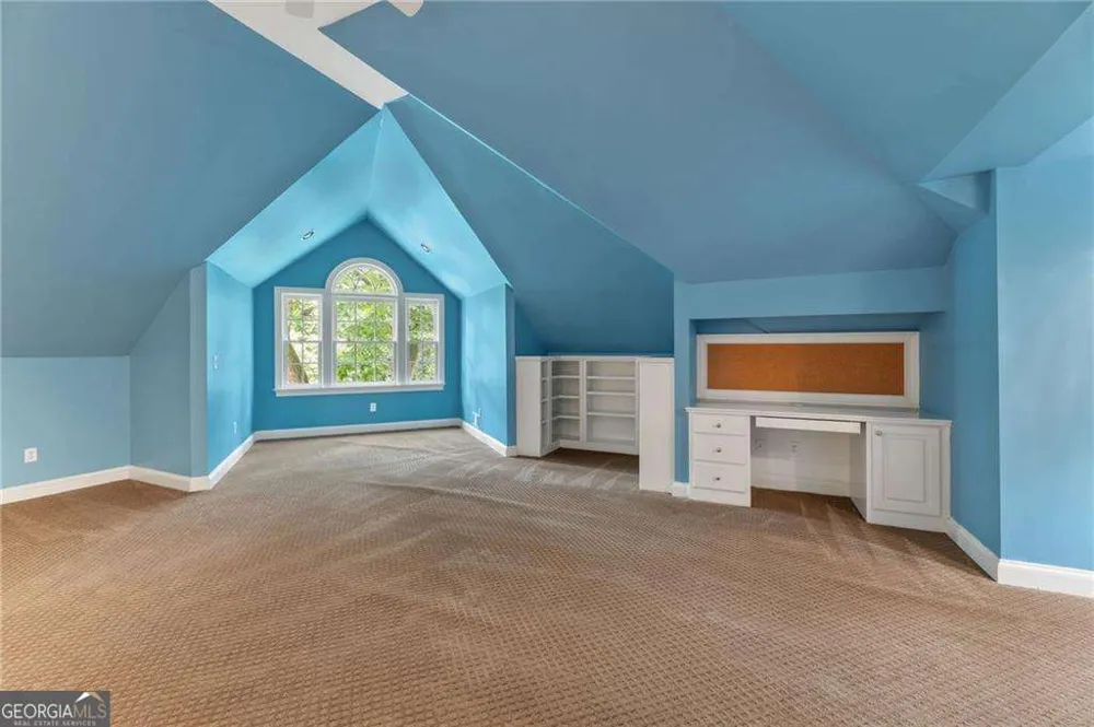 1037 Davis DR Sandy Springs, GA 30327