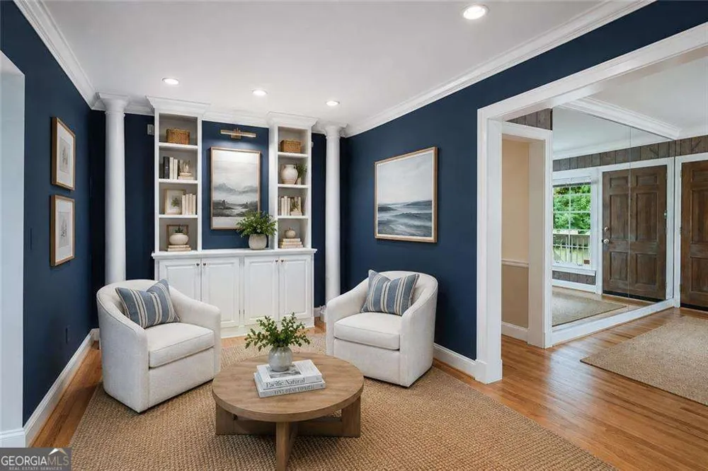 1037 Davis DR Sandy Springs, GA 30327