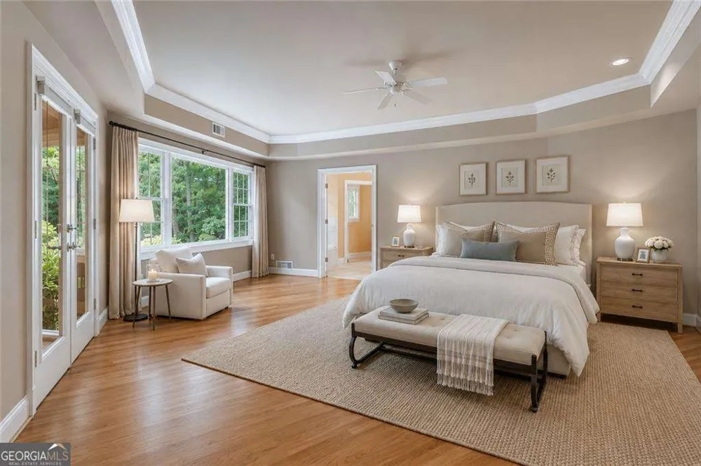 1037 Davis DR Sandy Springs, GA 30327