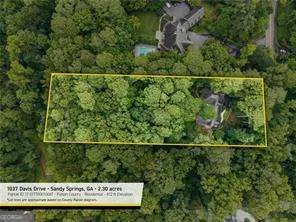1037 Davis DR
