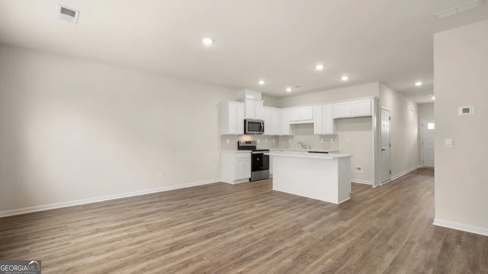 2256 Moss Hill RD Stone Mountain, GA 30088