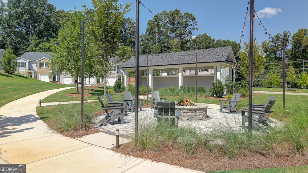 2256 Moss Hill RD Stone Mountain, GA 30088
