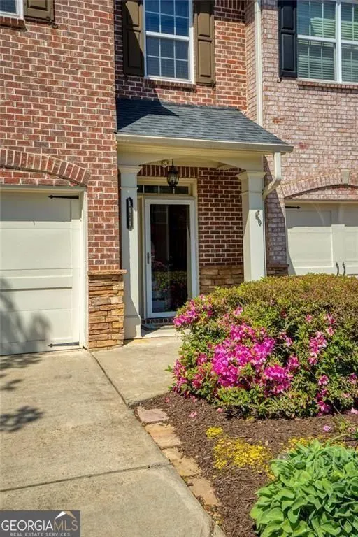 1404 Lexington DR Roswell, GA 30075