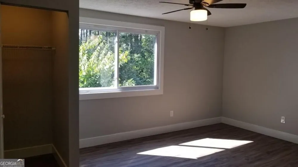 8852 Long Beach CIR Sandy Springs, GA 30350