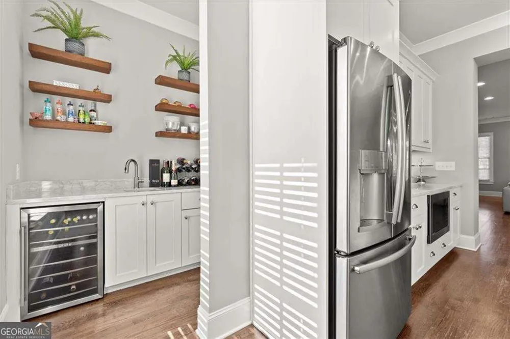 160 Clover CT Roswell, GA 30075