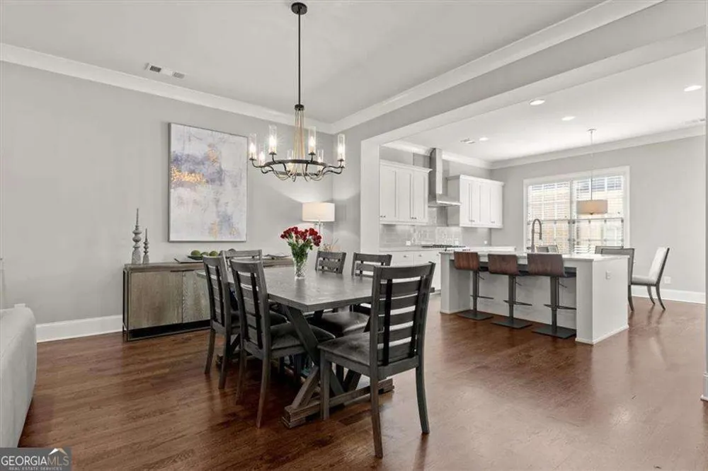 160 Clover CT Roswell, GA 30075