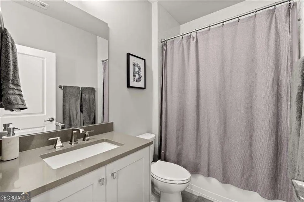 160 Clover CT Roswell, GA 30075